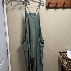 Green Sleeveless Jumpsuit with Pockets